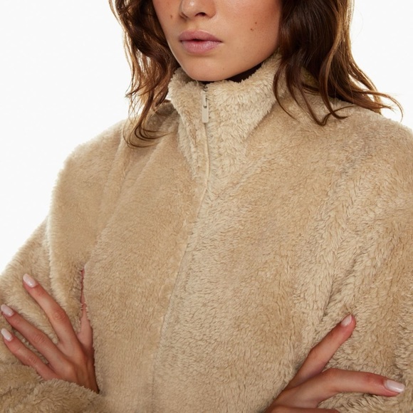 Aritzia Sunday Best Mockneck Fuzzy Zip Up Jacket Teddy Fleece Tan - Picture 3 of 11